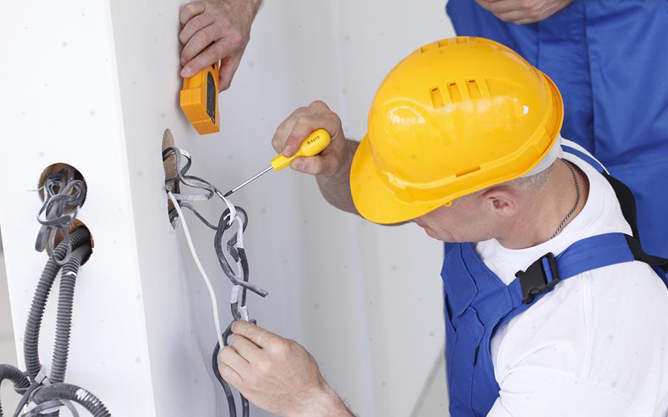 recherche travail électricien bâtiment Saint-Ouen
